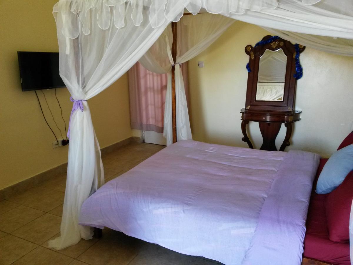 Mwanzo Lodge Найваша Экстерьер фото