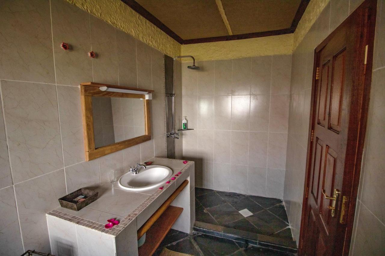 Mwanzo Lodge Найваша Экстерьер фото